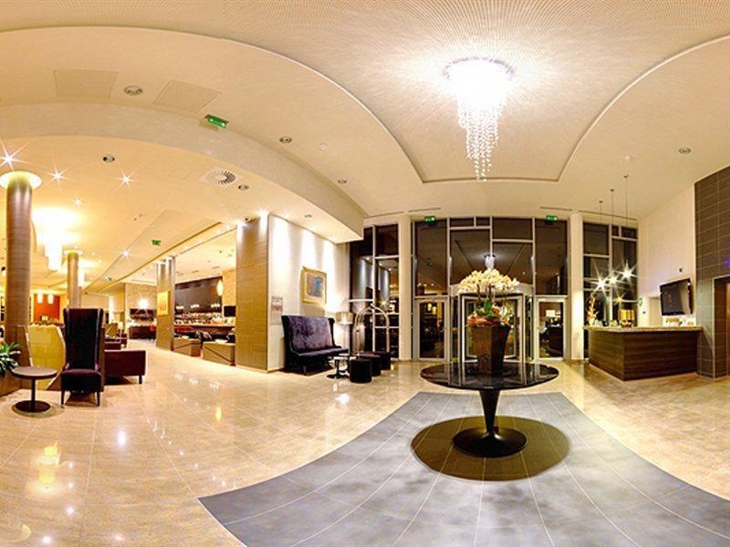 Azur Premium Hotel Siofok Ngoại thất bức ảnh