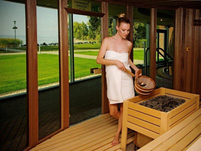 Azur Premium Hotel Siofok Ngoại thất bức ảnh